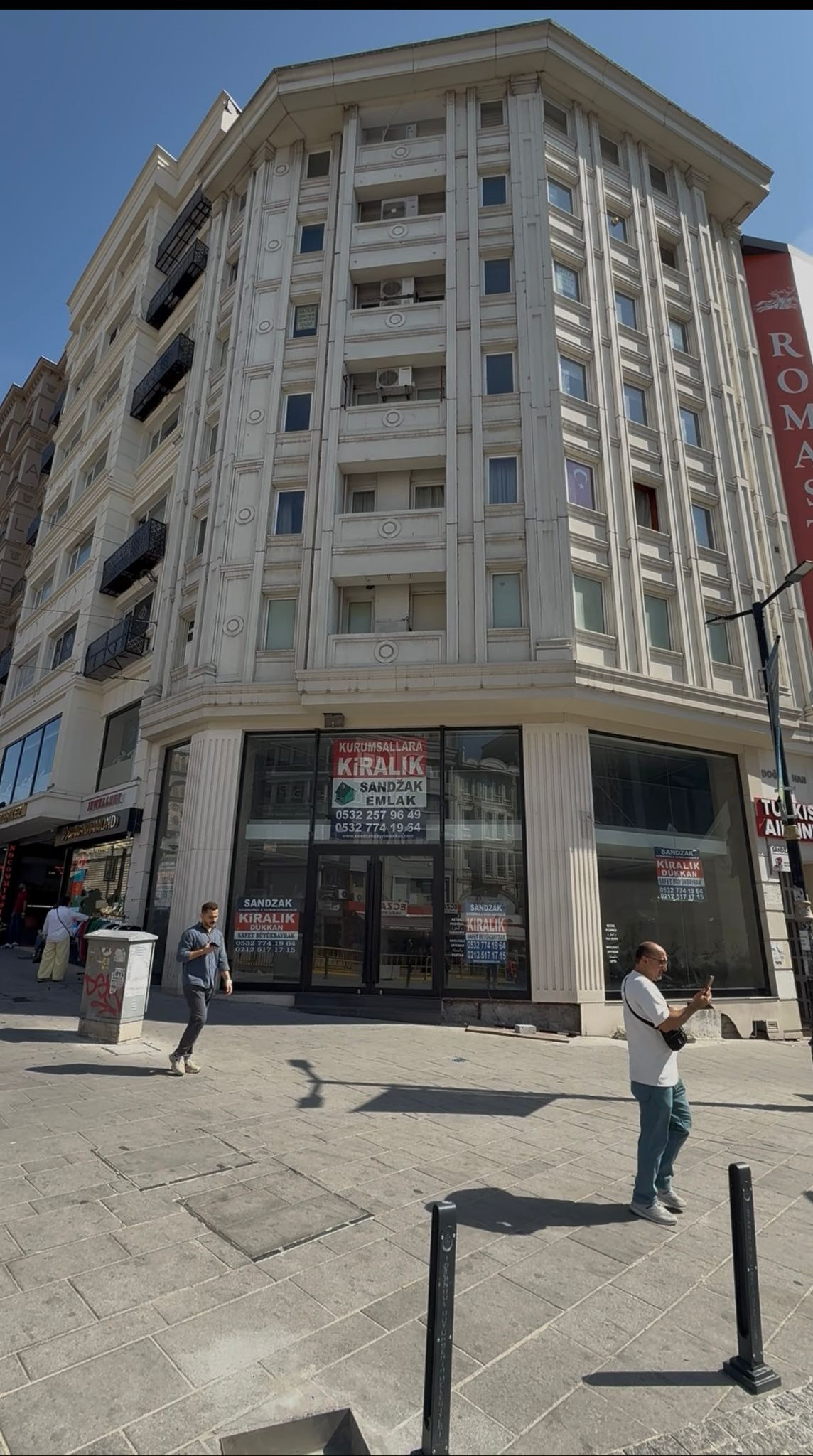 LALELİ ORDU CADDESİ ÜZERİNDE KÖŞEBAŞINDA-4-YOL AĞZINDA KİRALIK-4-KATLI.480 M2.KUPON DÜKKAN MAĞAZA.